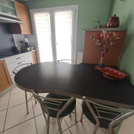 Family For 6 People, 3 Bedrooms, Fenced Garden