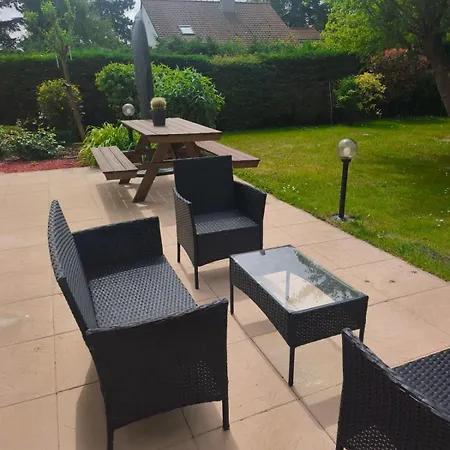 Family For 6 People, 3 Bedrooms, Fenced Garden *