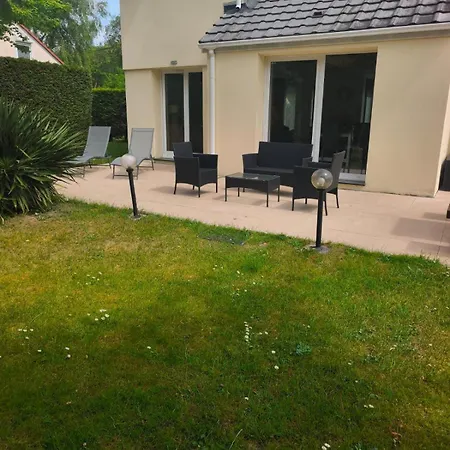 Family For 6 People, 3 Bedrooms, Fenced Garden * Marck